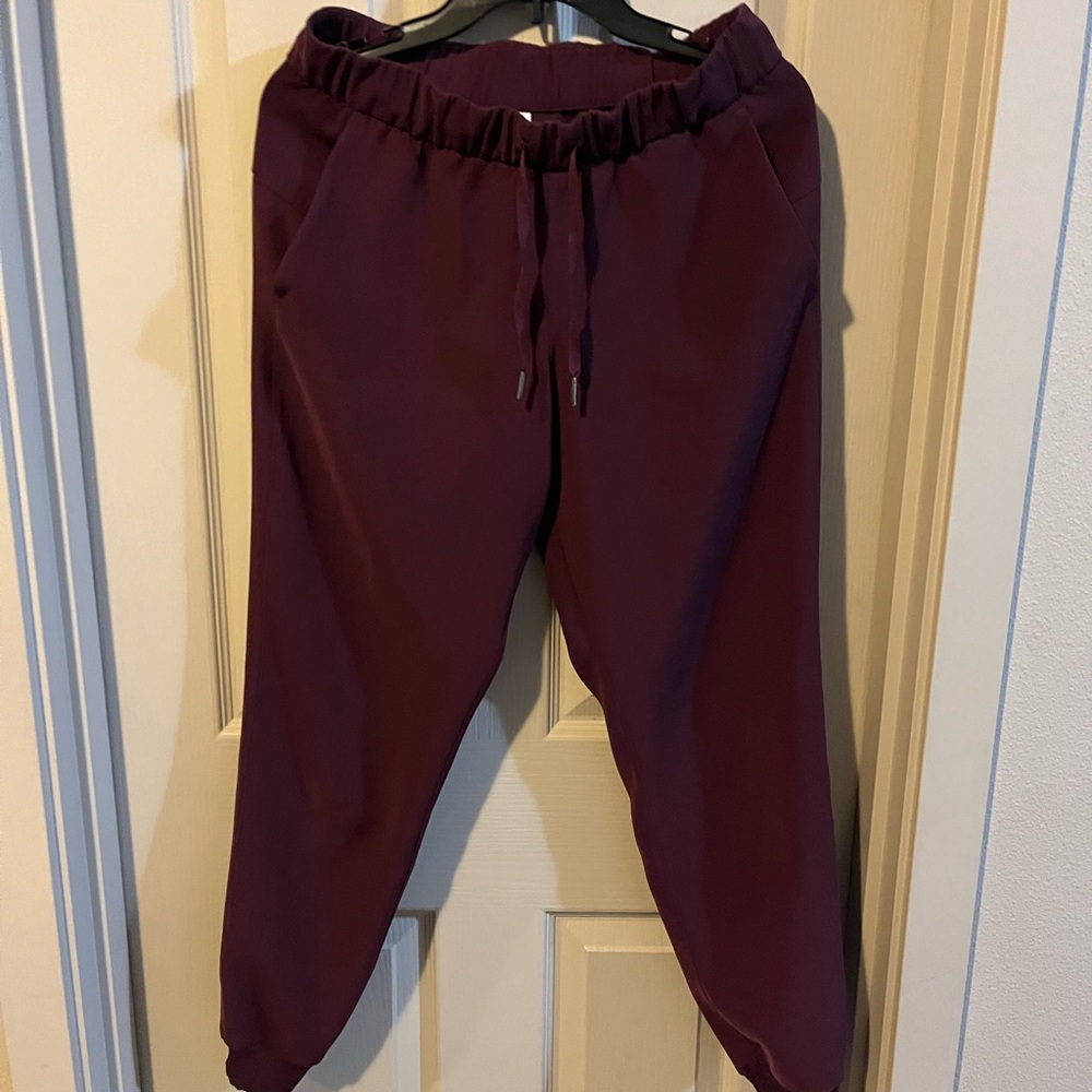 Burgundy Jogger Pants Lululemon for Women, 6
